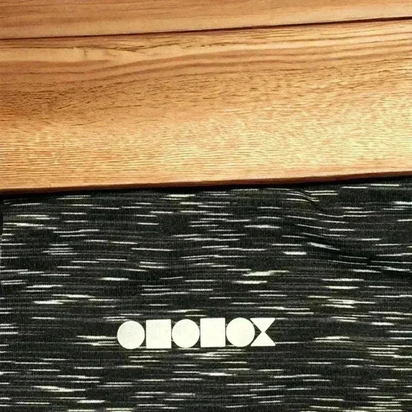 Ododos Women’s Capri Yoga Athletic Running Leggings Black and Grey Size Small. - Picture 3 of 4